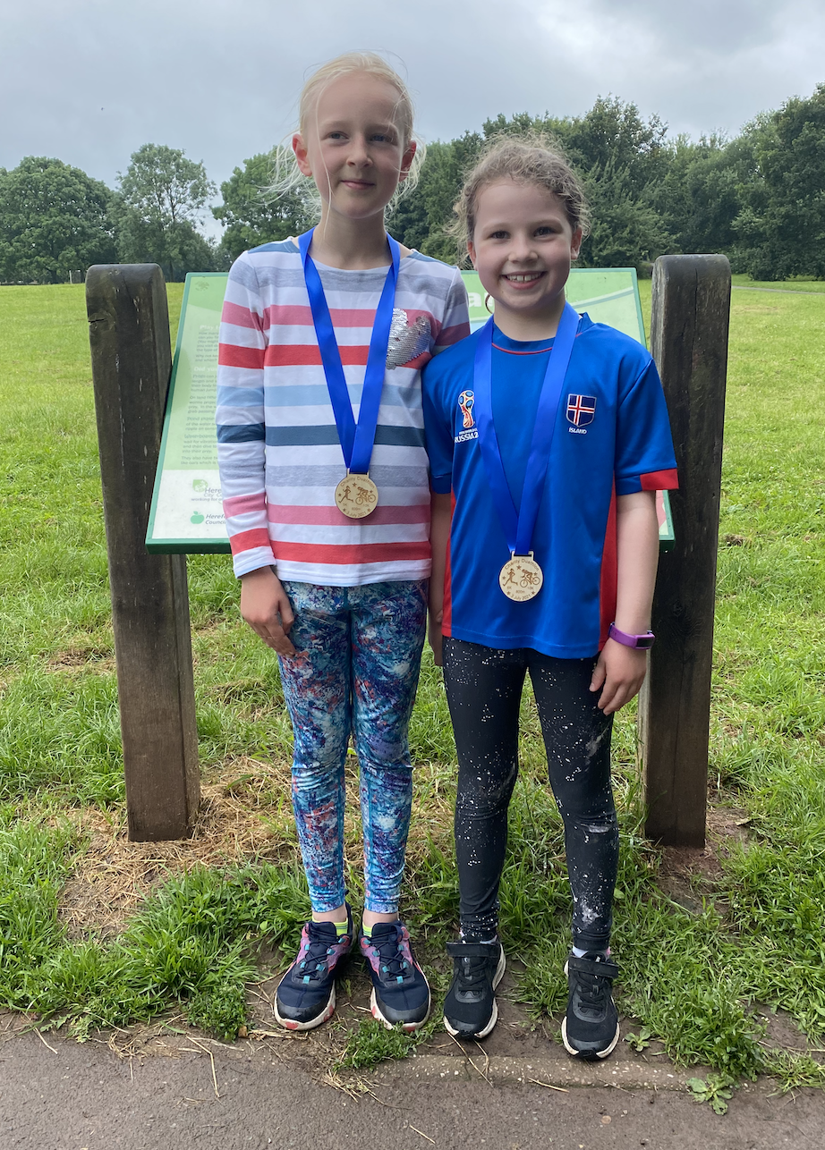 Charlotte & Evie 3HC raised an incredible £790 by completing a duathlon on 3rd July 2021.